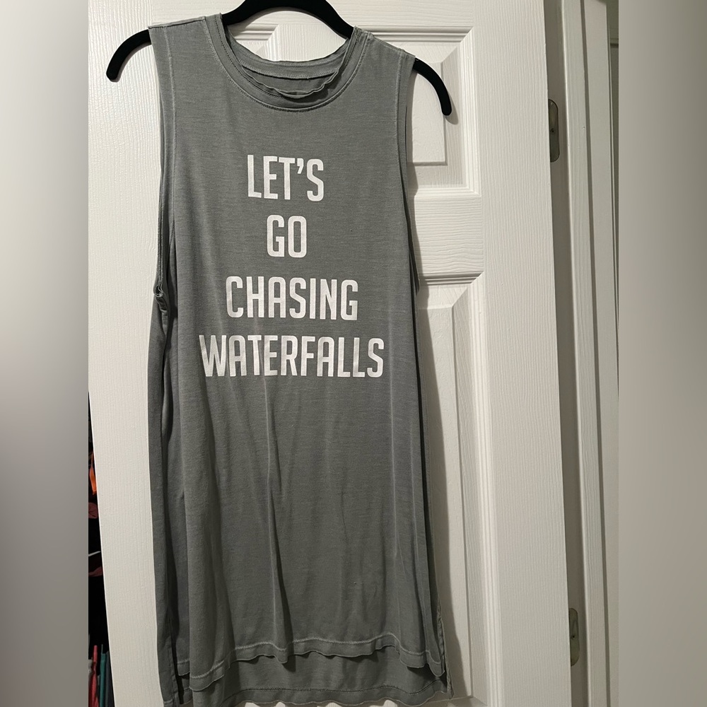 Show Me Your Mumu waterfall tank